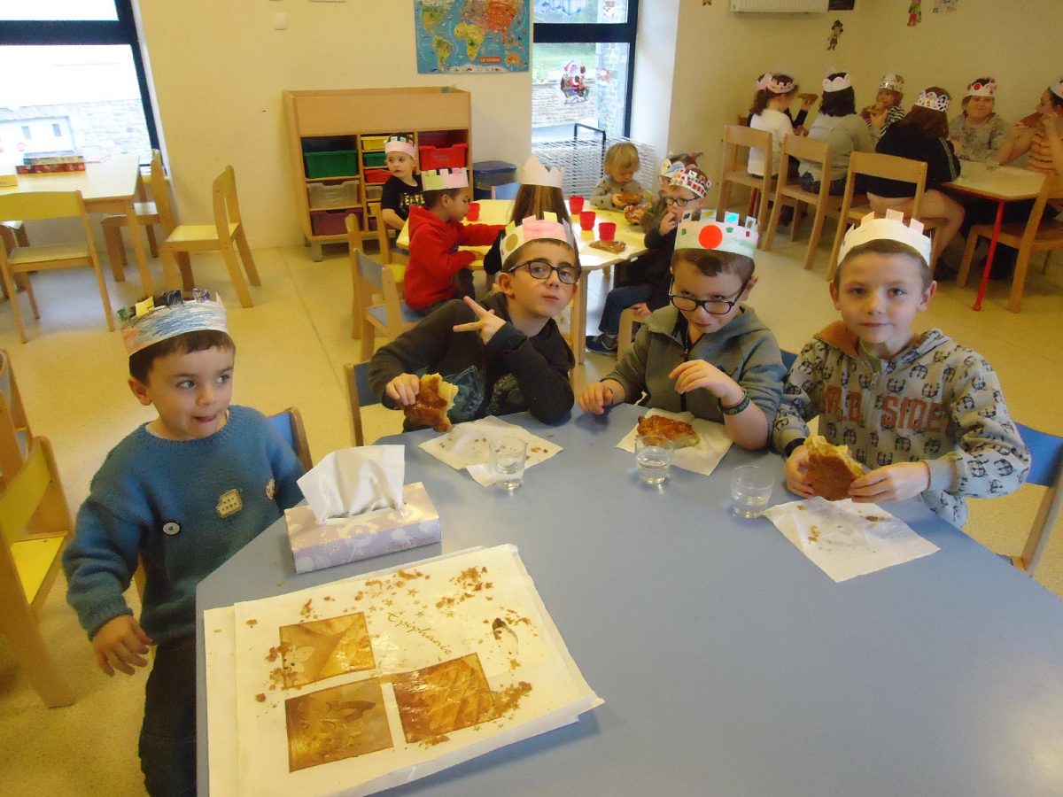 La galette des rois à l’accueil de loisirs de Saint Gouéno
